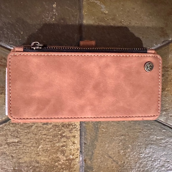 CaseMe Magnetic Wallet Case iPhone 12 & 12 Pro NEW Never Used!! - Picture 2 of 8